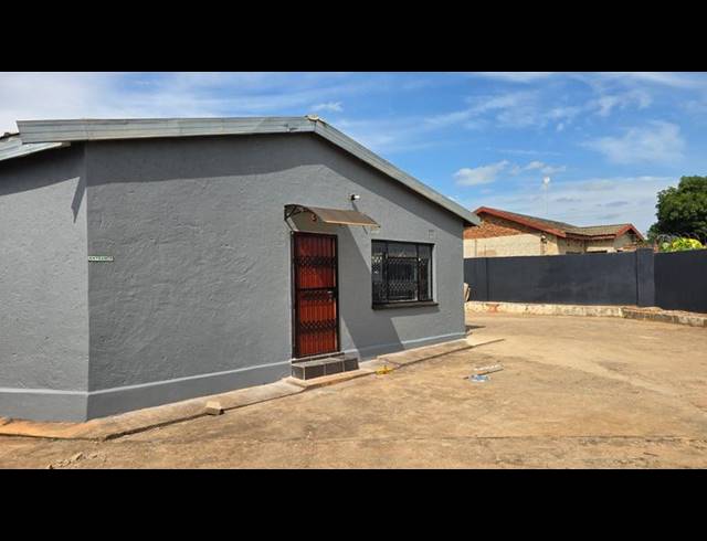 1 BEDROOM PROPERTY TO RENT IN MANIINI